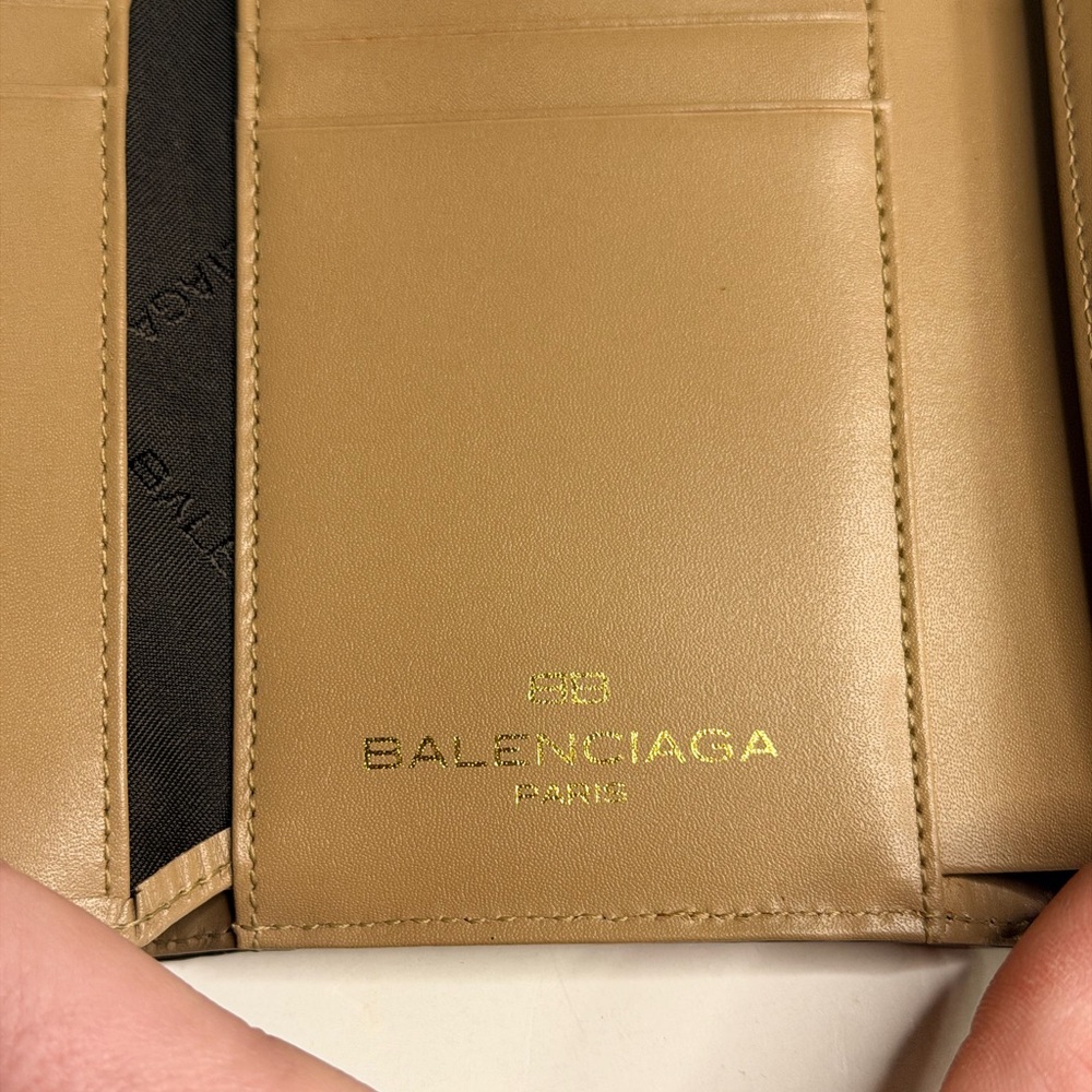 Balenciaga Tan Croc-Embossed Wallet - Picture 5 of 8